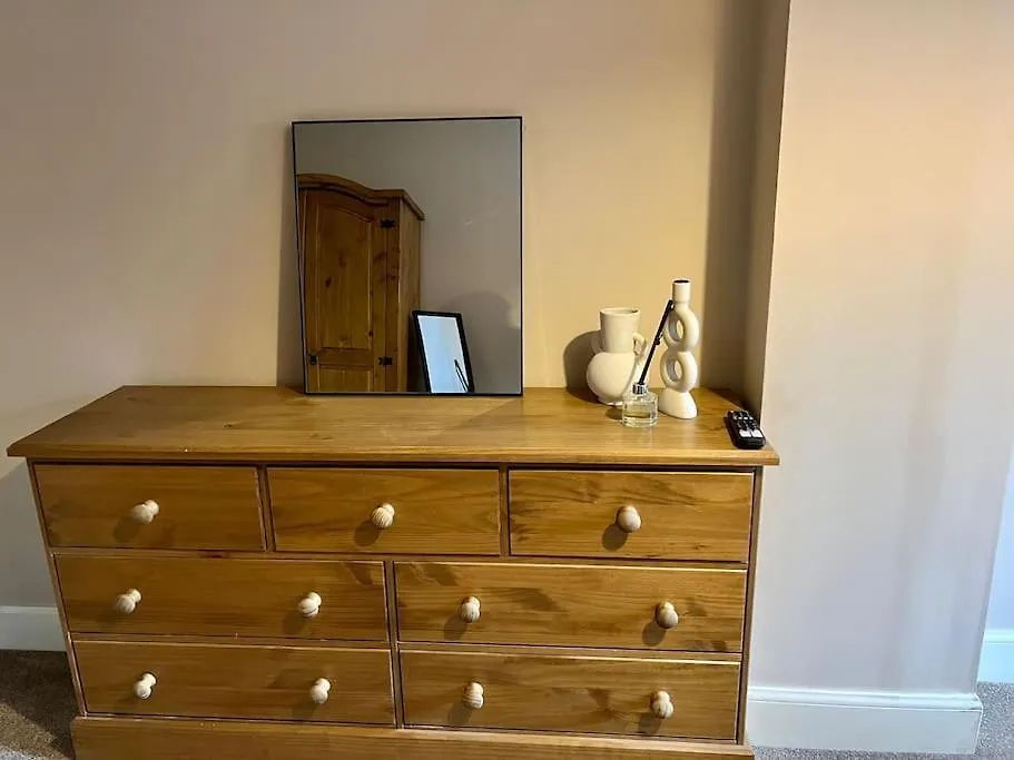 Stylish, Modern Home In Central Dundee Sleeps 4