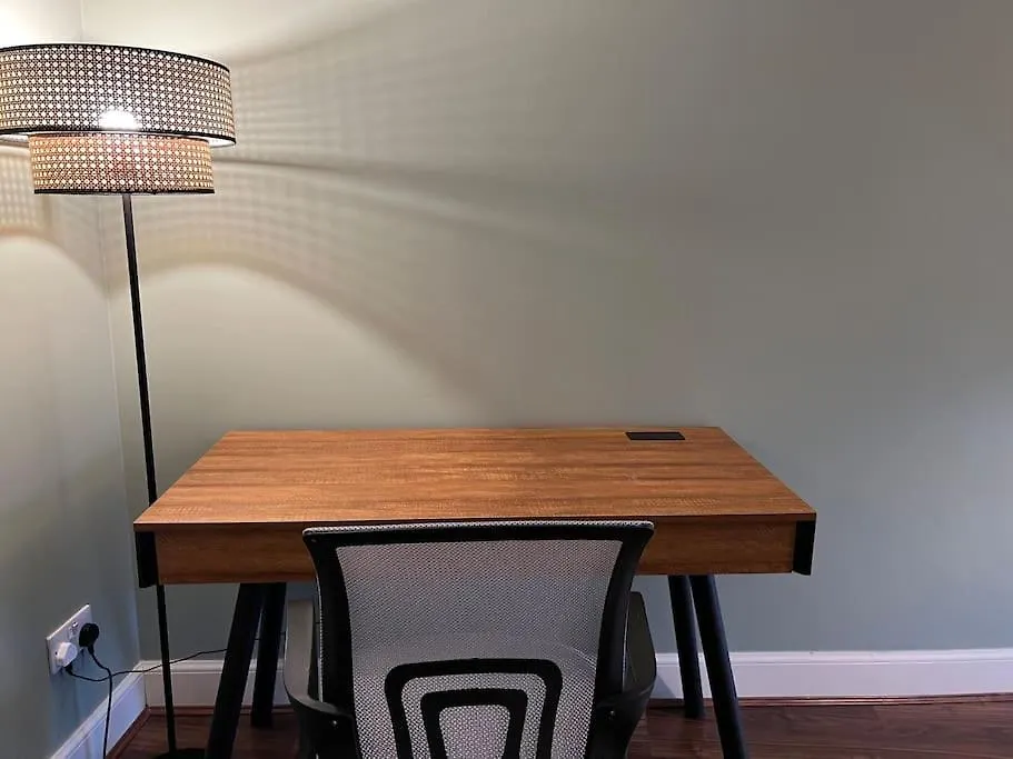 Stylish, Modern Home In Central Dundee Sleeps 4 0*,  United Kingdom