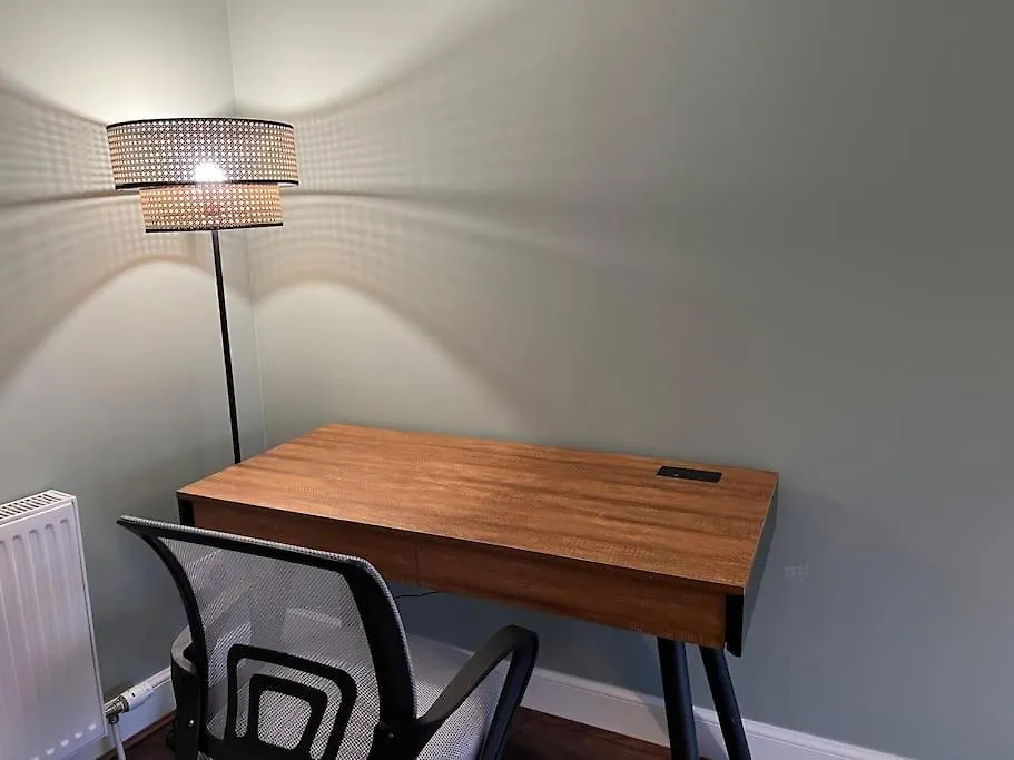 Stylish, Modern Home In Central Dundee Sleeps 4 0*,