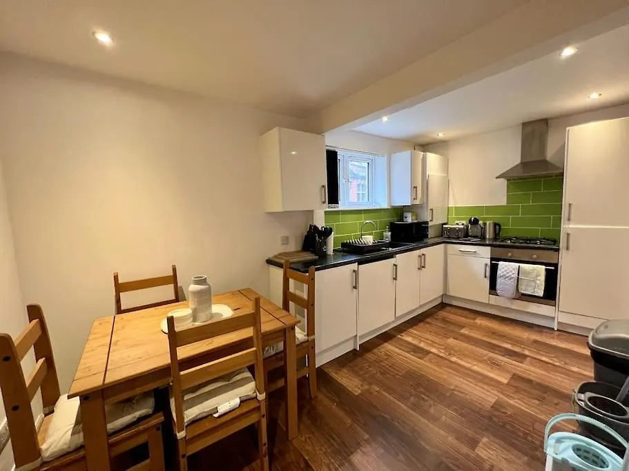 Stylish, Modern Home In Central Dundee Sleeps 4 United Kingdom